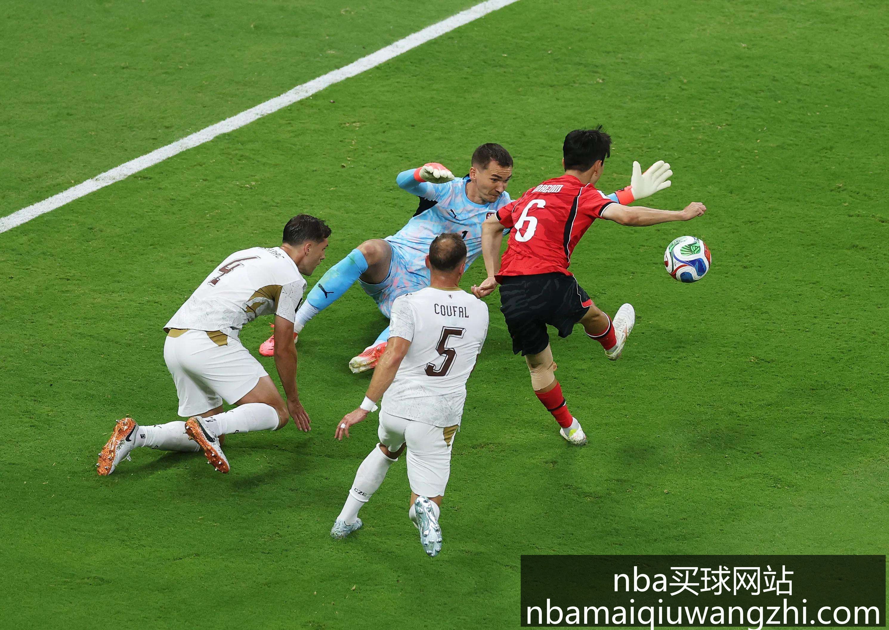 欧冠赛事亮,点回顾,劳塔罗力挽,NBA买球网站官网,NBA买球网站,NBA投注平台,NBA赛事信息,NBA娱乐中心